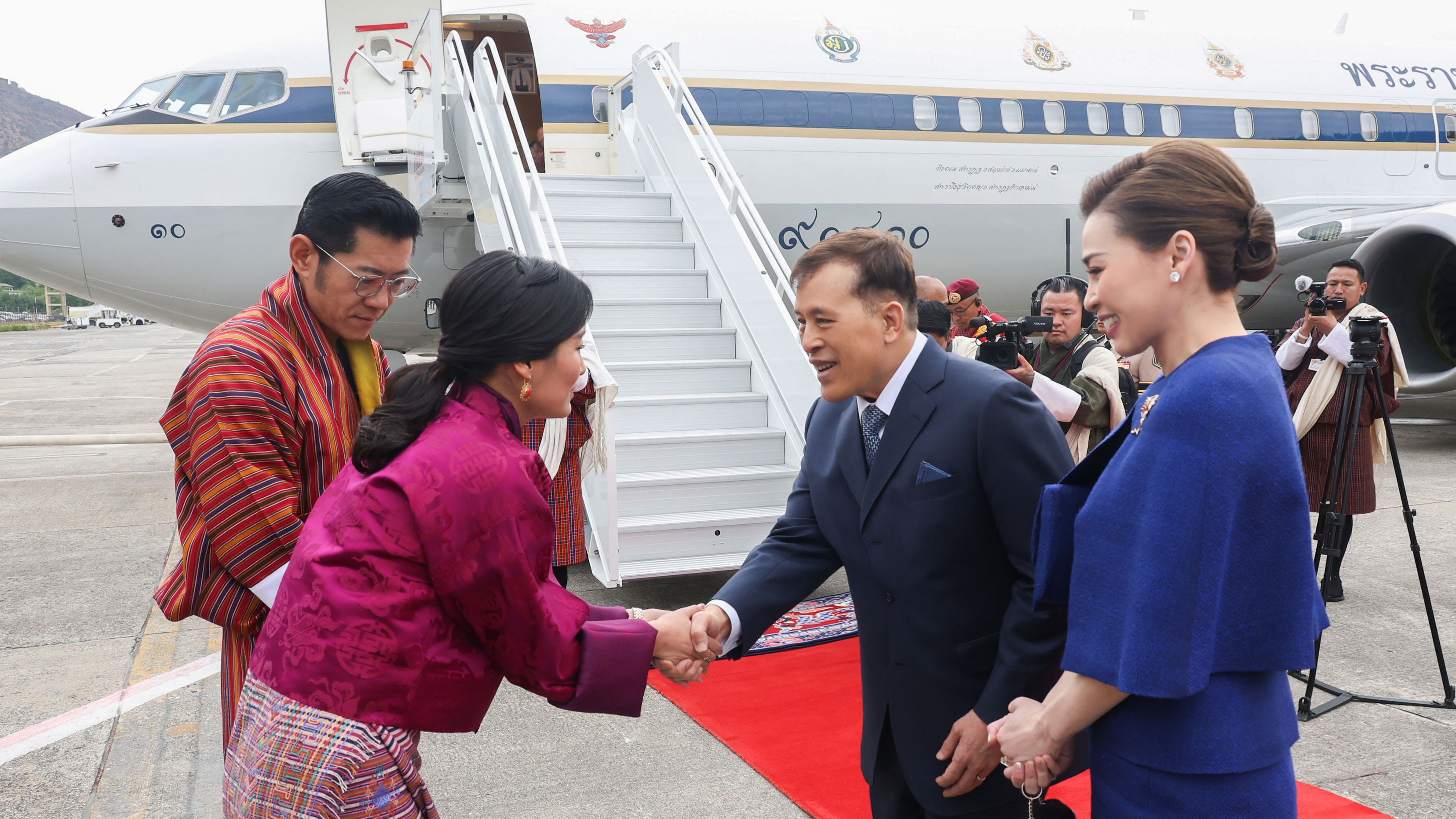 Thai king's state visit to Bhutan sets new diplomatic tone for his reign -  Nikkei Asia