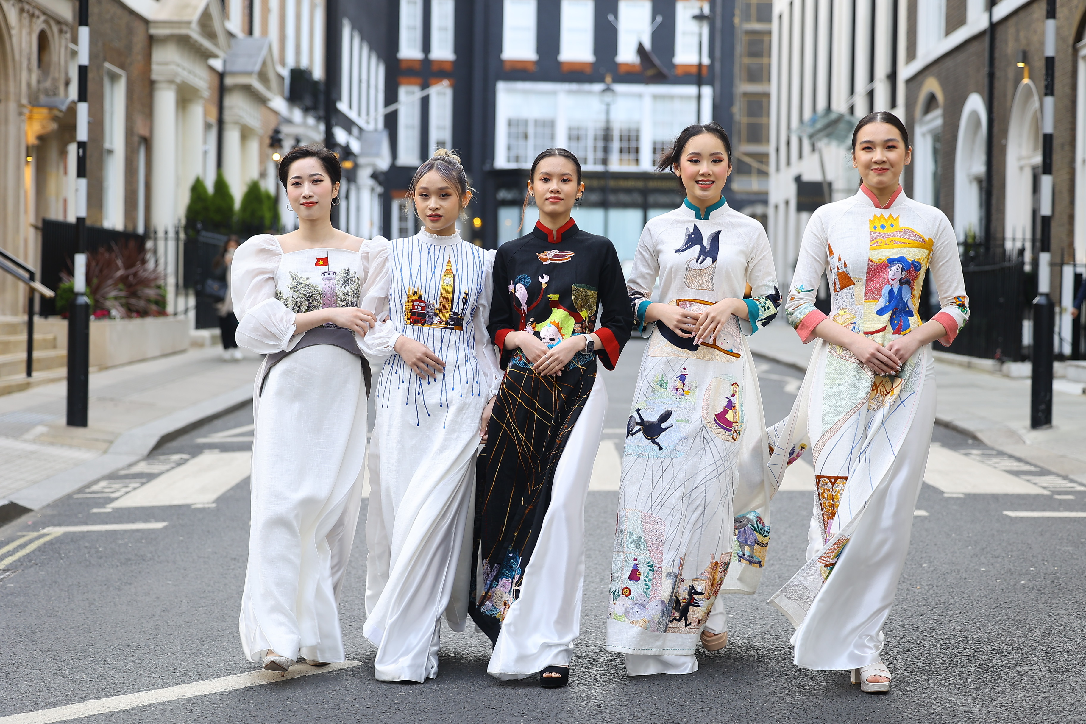 Vietnamese designer takes traditional dress to the world Nikkei Asia