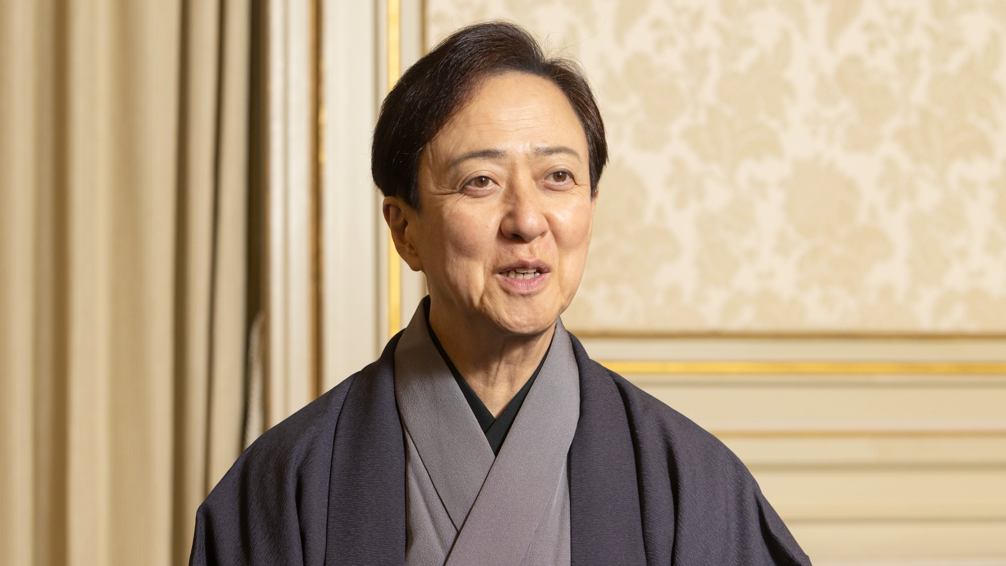Kabuki star to lift curtain on kimono exhibition in U.K.