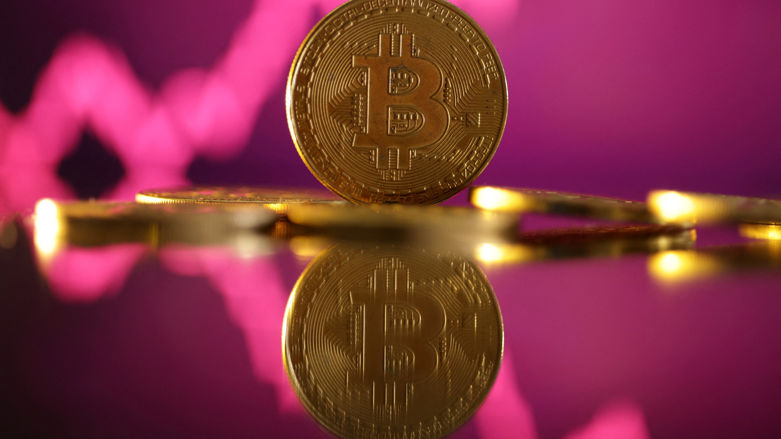 Franklin Templeton and SBI team up to bring bitcoin ETFs to Japan - Nikkei  Asia