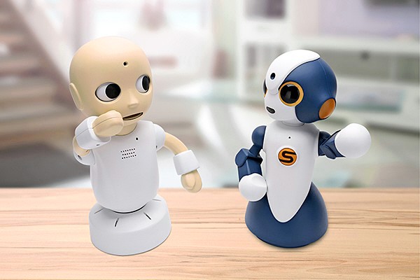 Androids invade Japan's service industry Nikkei Asia