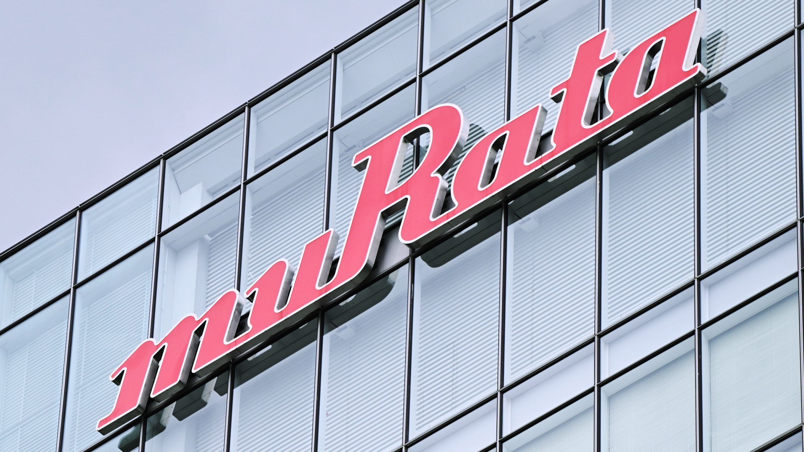 Murata plans $2bn 'strategic investments' to tackle 5G rivals