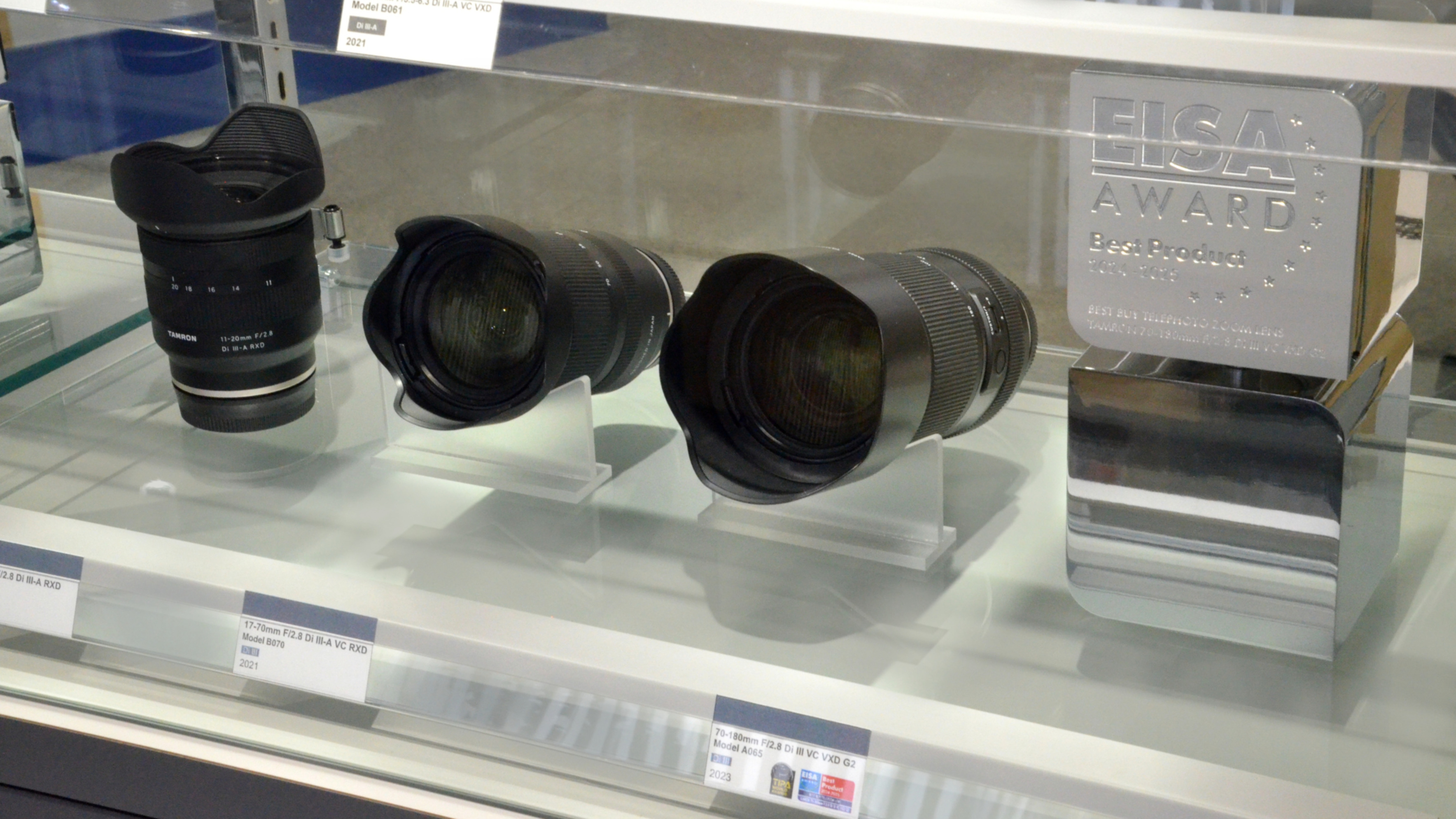 Fujifilm breaks into top 3 digital camera makers, buoyed by female