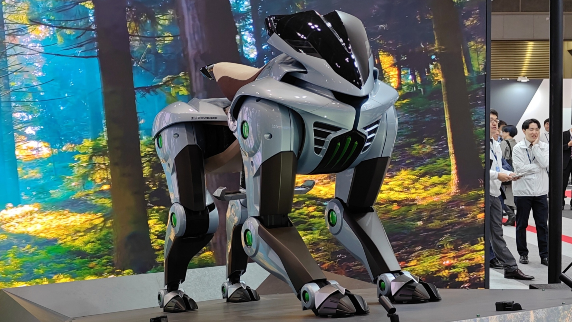 Sony's Aibo learns new tricks at World Expo - Nikkei Asia