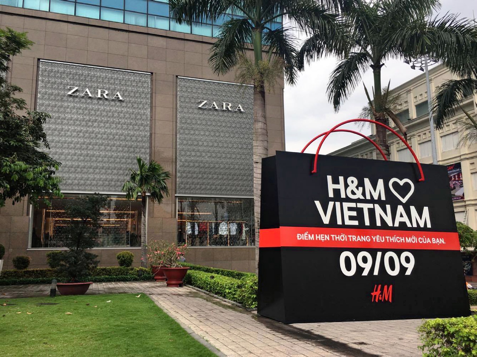 After years of sewing casual fashion, Vietnam tries it on Nikkei