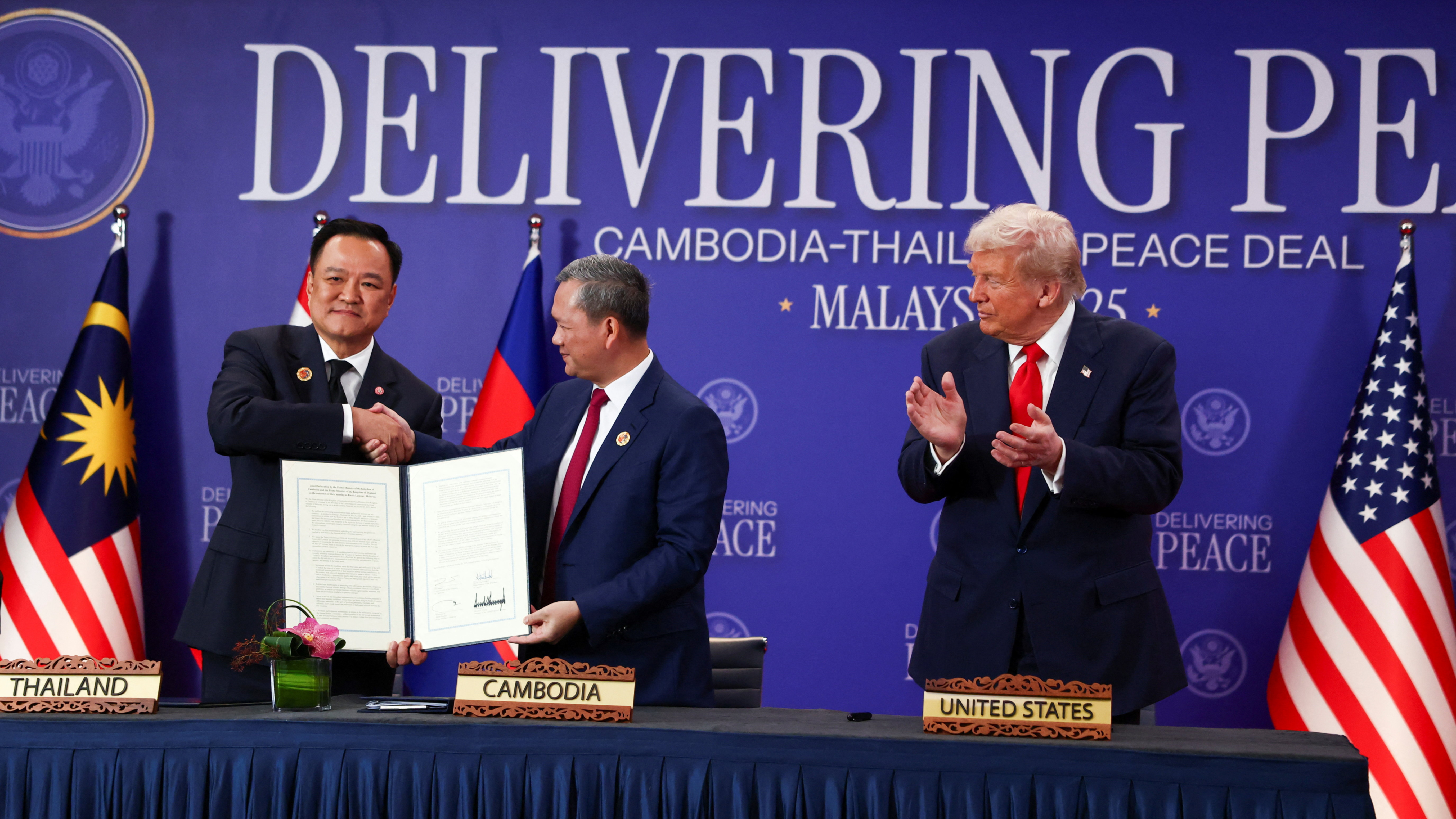Thailand and Cambodia sign Trump-brokered peace deal in Malaysia - Nikkei  Asia