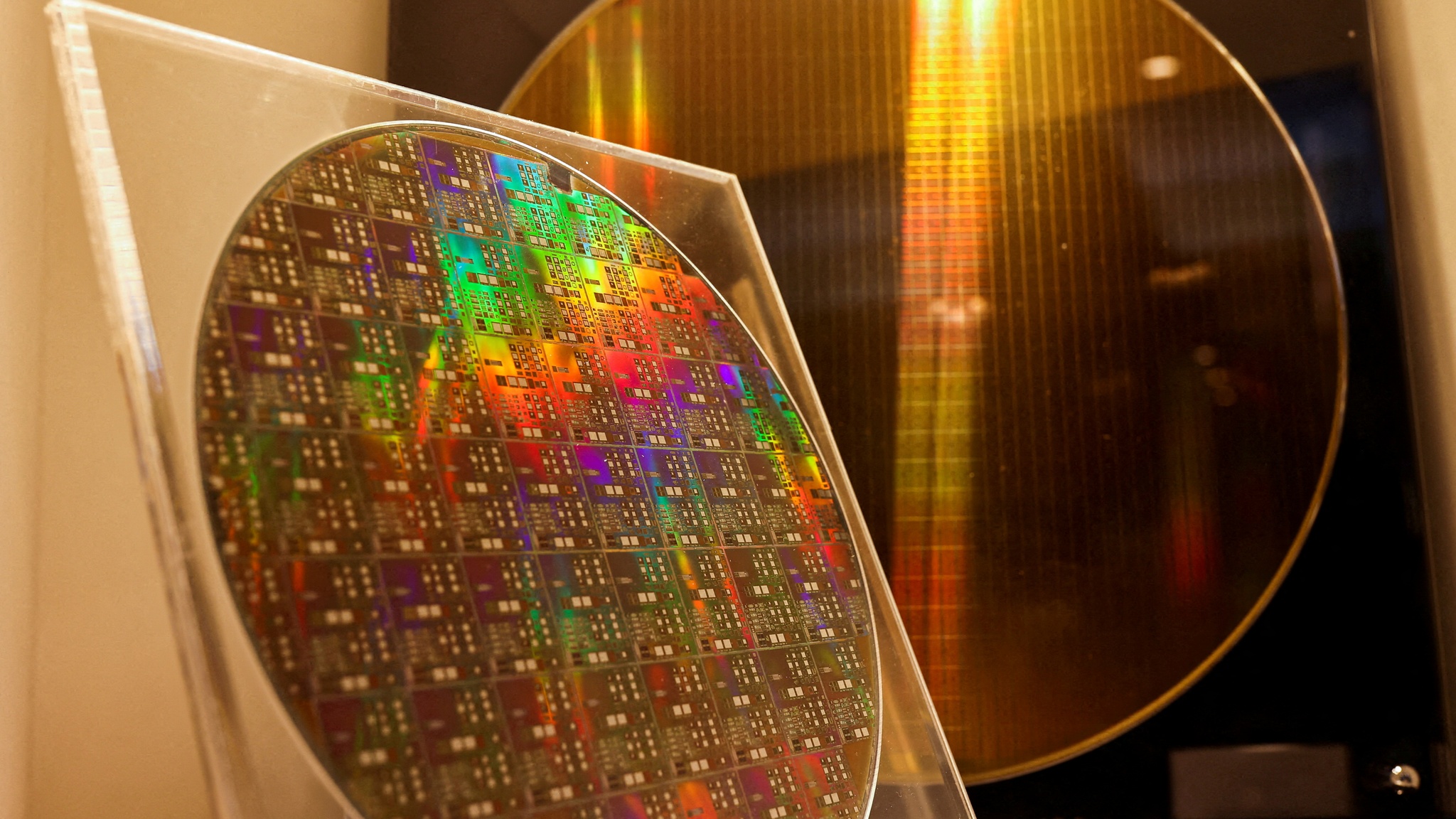 Why Japan’s 2nm Semiconductor Chips Could Change Tech Forever
