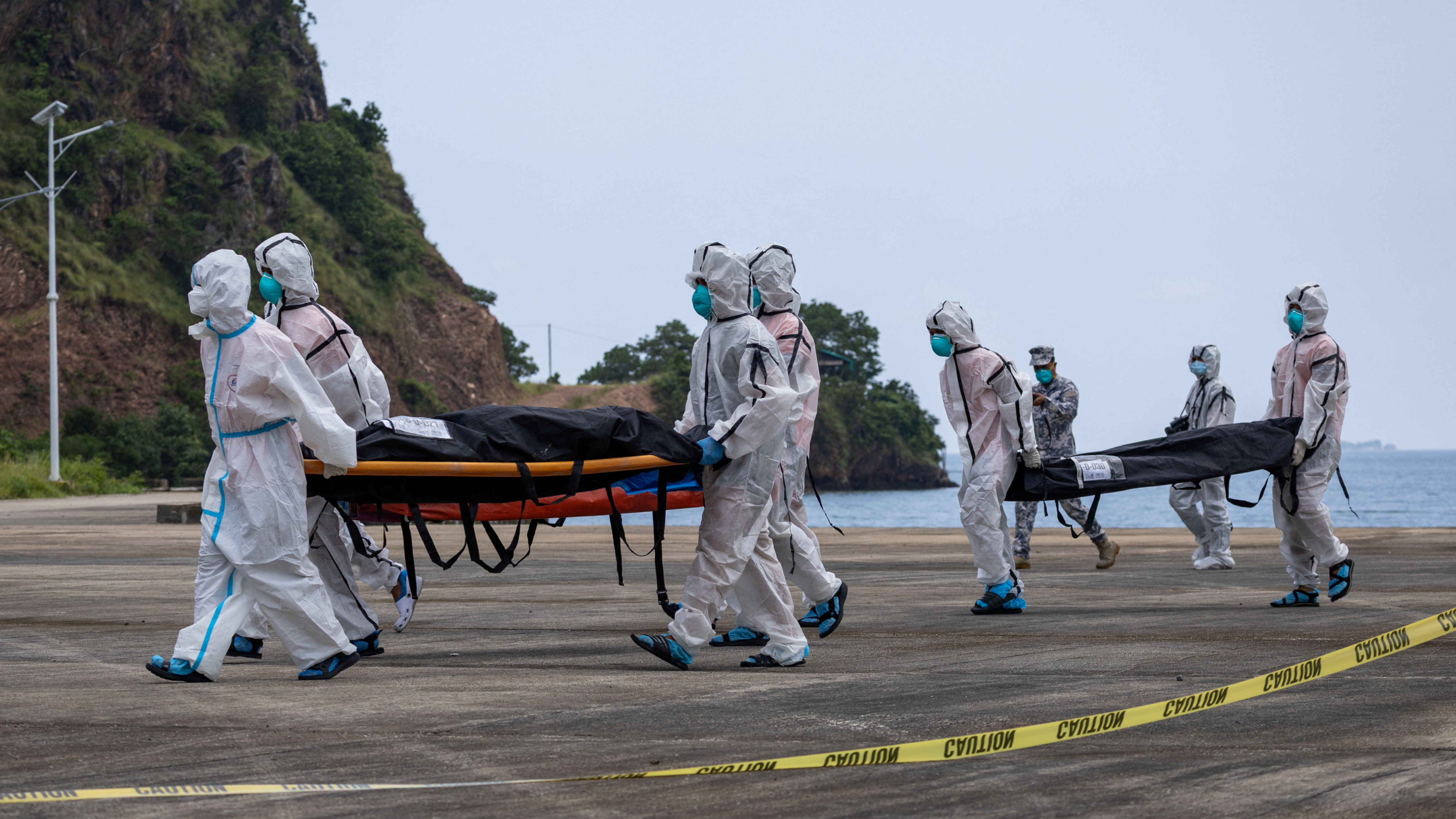 Philippine ferry fire death toll rises to 76 as search continues - Nikkei  Asia